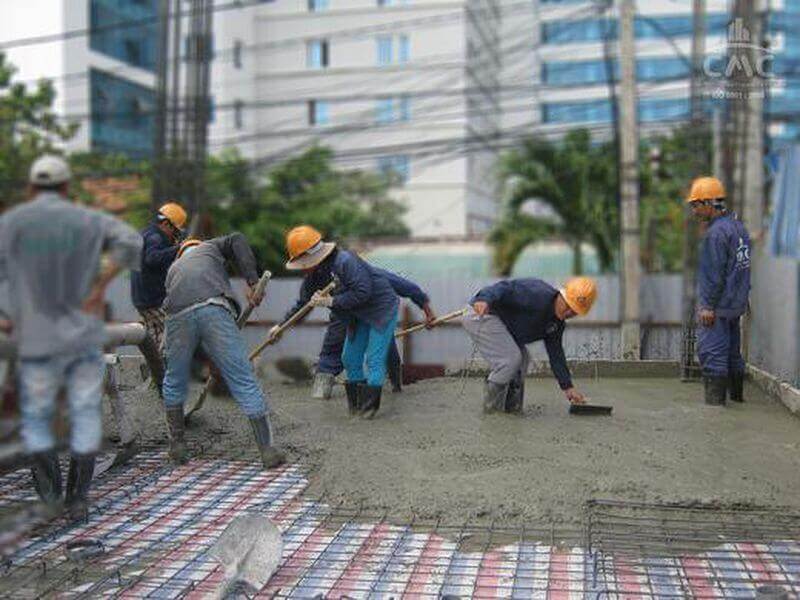 Đổ bê tông tươi dự án cao ốc